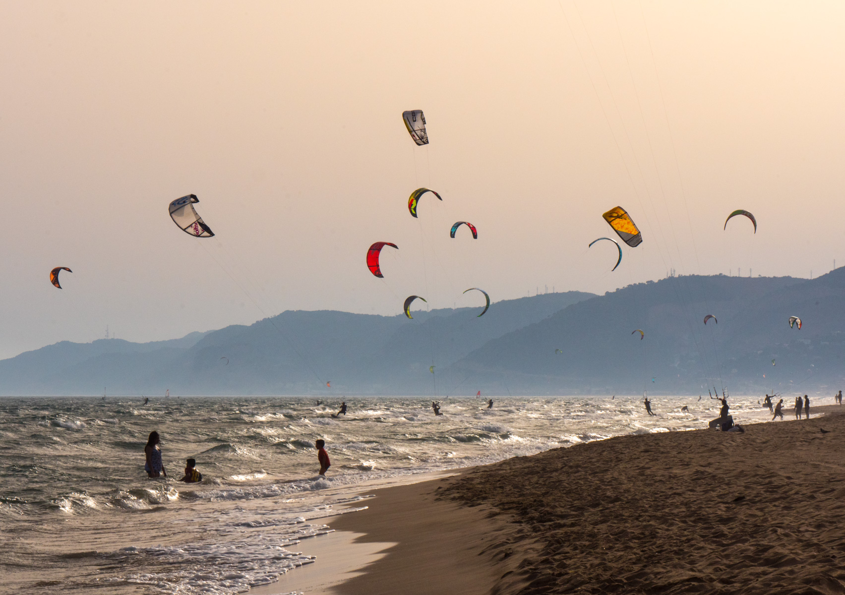 Kitesurfing