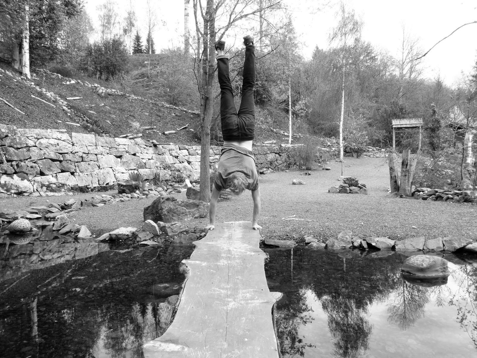 Park handstand