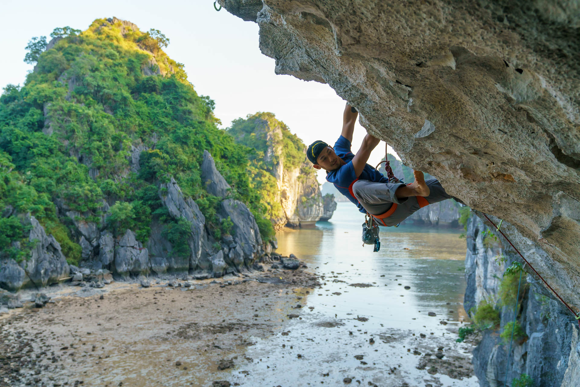 nick barefoot climbing